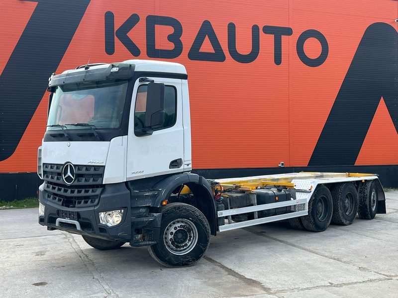 Mercedes-Benz Arocs 3232 8x4*4 ONLY 11775 KM !!! / CHASSIS L=7700 mm - Kamion sa golom šasijom i zatvorenom kabinom: slika 1 Mercedes-Benz Arocs 3232 8x4*4 ONLY 11775 KM !!! / CHASSIS L=7700 mm - Kamion sa golom šasijom i zatvorenom kabinom: slika 1