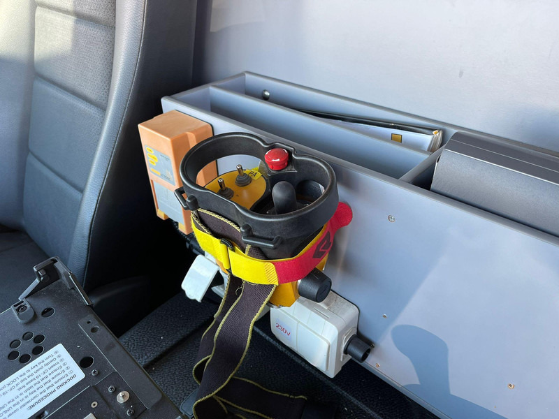 Vatrogasni kamion Mercedes-Benz Atego 1329 4x2: slika 16