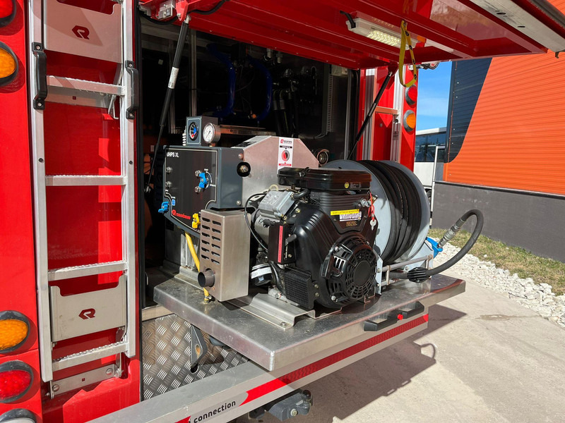 Vatrogasni kamion Mercedes-Benz Atego 1329 4x2: slika 8