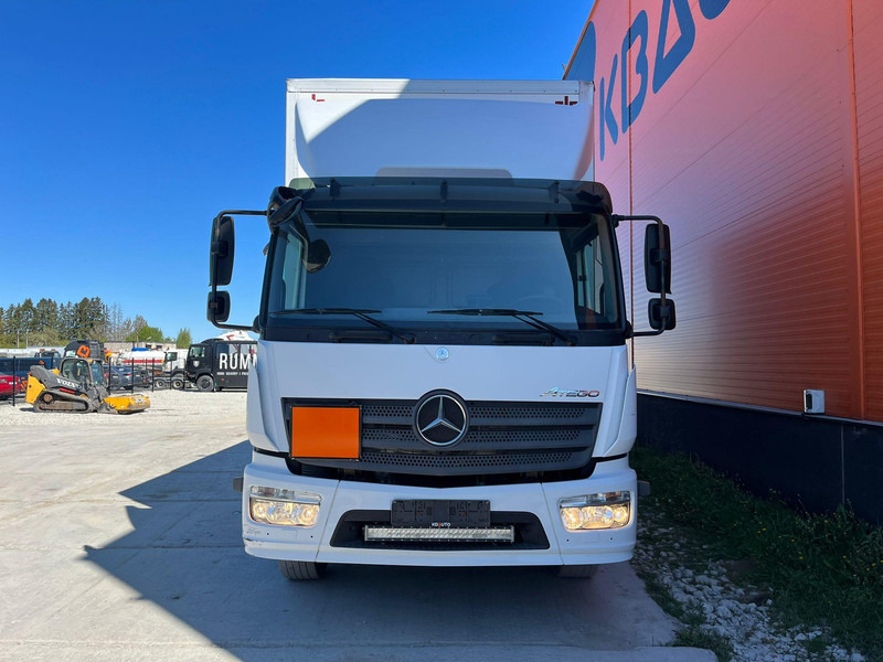 Mercedes-Benz Atego 1524 4x2 BOX L=7547mm - Kamion sa zatvorenim sandukom: slika 3 Mercedes-Benz Atego 1524 4x2 BOX L=7547mm - Kamion sa zatvorenim sandukom: slika 3