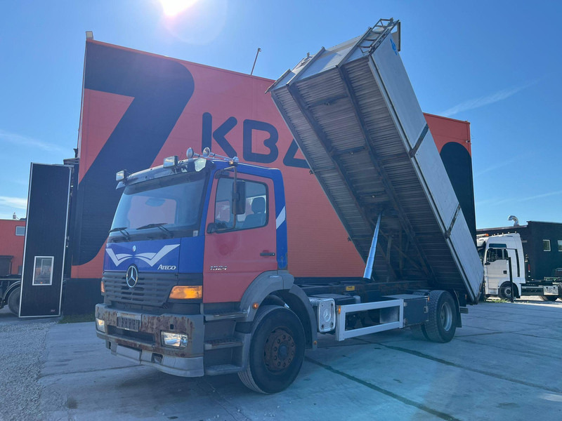 Mercedes-Benz Atego 1828 4x2 FULL STEEL / BOX L=6481 mm - Istovarivač: slika 2 Mercedes-Benz Atego 1828 4x2 FULL STEEL / BOX L=6481 mm - Istovarivač: slika 2