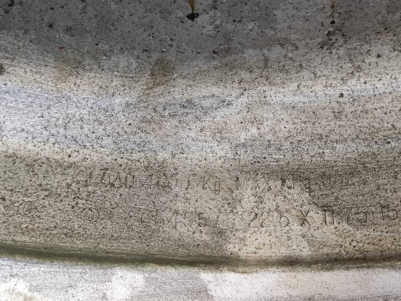 Rims for Volvo truck 22.5 x 11.75 / Volvo valuveljed - Guma za Kamion: slika 2 Rims for Volvo truck 22.5 x 11.75 / Volvo valuveljed - Guma za Kamion: slika 2