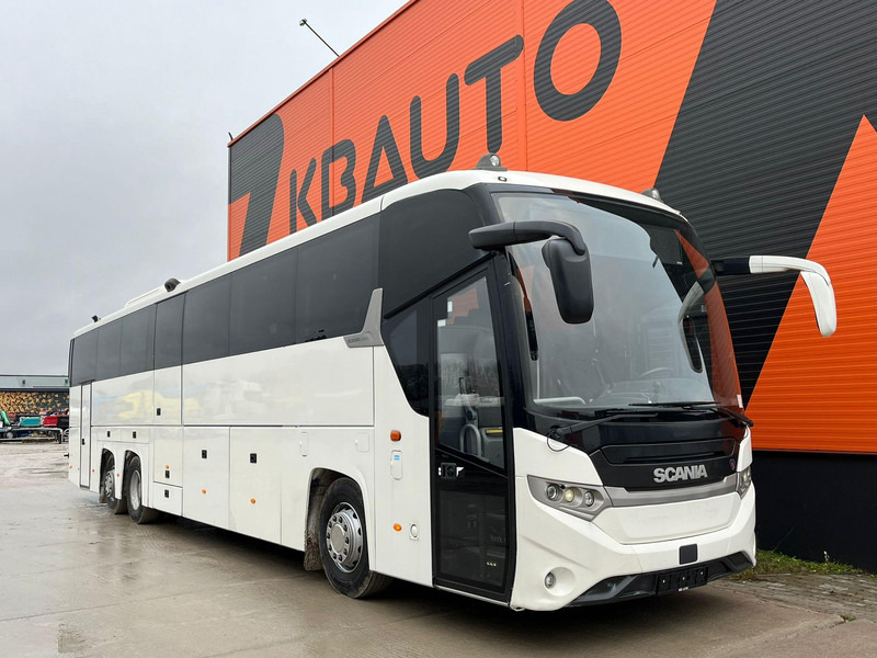 Scania K 450 6x2*4 Interlink 55 SEATS / AC / AUXILIARY HEATING / WHEELCHAIR LIFT / WC - Prigradski autobus: slika 1 Scania K 450 6x2*4 Interlink 55 SEATS / AC / AUXILIARY HEATING / WHEELCHAIR LIFT / WC - Prigradski autobus: slika 1