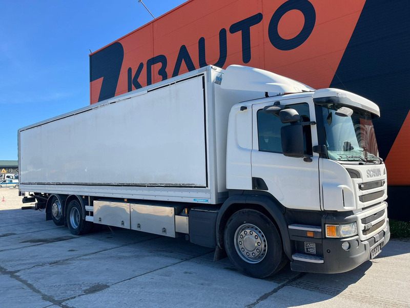 Scania P 360 6x2*4 BOX L=9725 mm - Kamion sa zatvorenim sandukom: slika 4 Scania P 360 6x2*4 BOX L=9725 mm - Kamion sa zatvorenim sandukom: slika 4