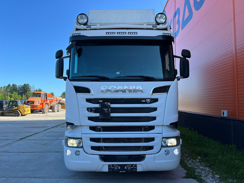 Scania R520 6x2 FOR SALE AS CHASSIS / ADR / RETARDER / CHASSIS L=6900 mm - Kamion sa golom šasijom i zatvorenom kabinom: slika 2 Scania R520 6x2 FOR SALE AS CHASSIS / ADR / RETARDER / CHASSIS L=6900 mm - Kamion sa golom šasijom i zatvorenom kabinom: slika 2