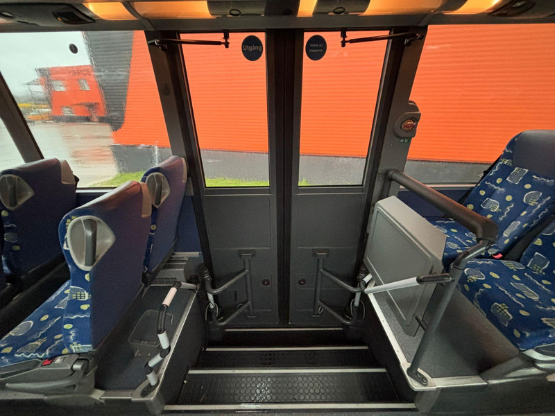 Setra S 417 UL 6x2*4 57 SEATS / AC / AUXILIARY HEATER / WHEELCHAIR LIFT Setra S 417 UL 6x2*4 57 SEATS / AC / AUXILIARY HEATER / WHEELCHAIR LIFT: slika 17