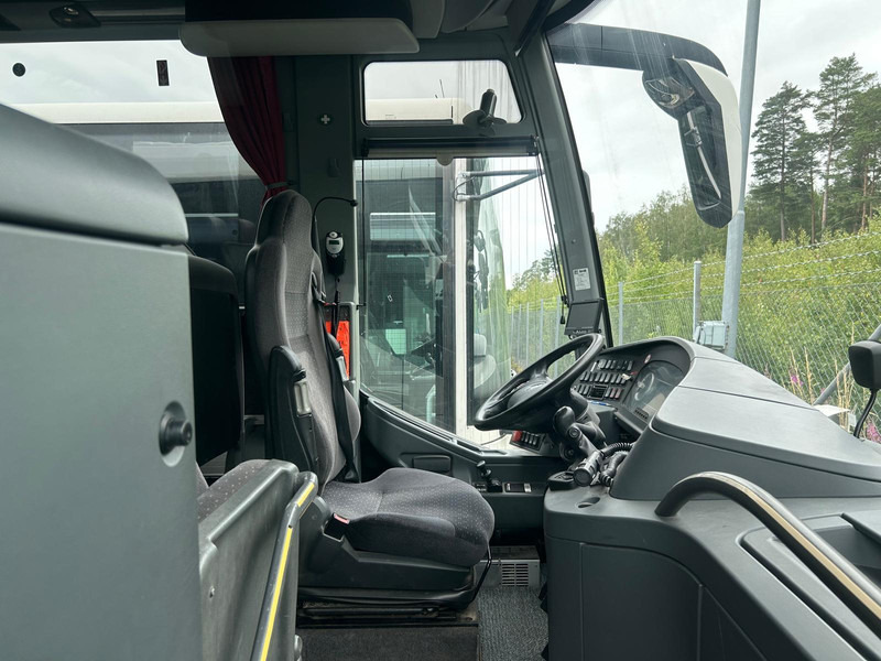 Setra S416 GT 4x2 ARRIVING IN TWO WEEKS / AC / AUXILIARY HEATING / WC - Turistički autobus: slika 3 Setra S416 GT 4x2 ARRIVING IN TWO WEEKS / AC / AUXILIARY HEATING / WC - Turistički autobus: slika 3
