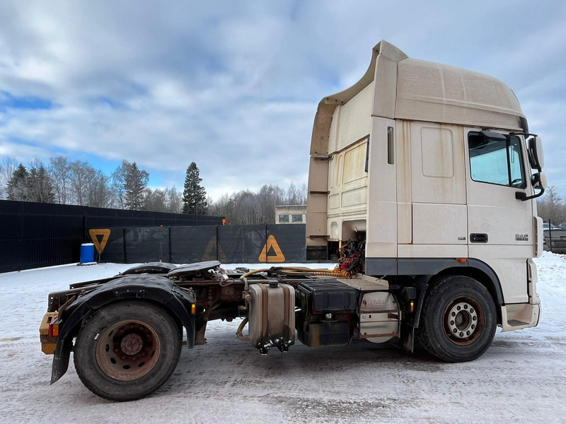 DAF XF 105.410 4x2 NOT ROADWORTHY ! / HYDRAULICS - Tegljač: slika 5 DAF XF 105.410 4x2 NOT ROADWORTHY ! / HYDRAULICS - Tegljač: slika 5