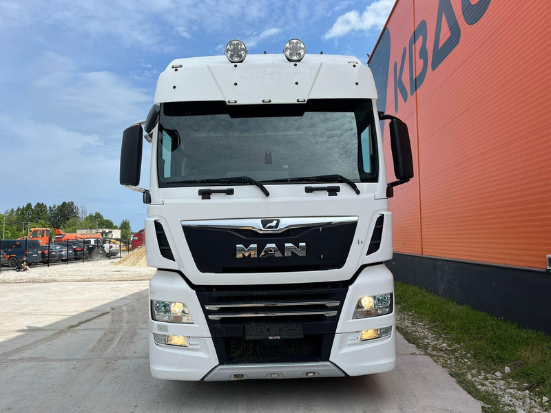 MAN TGX 28.580 6x2 XXL CAB / INTARDER / DOUBLE BOGIE - Tegljač: slika 2 MAN TGX 28.580 6x2 XXL CAB / INTARDER / DOUBLE BOGIE - Tegljač: slika 2