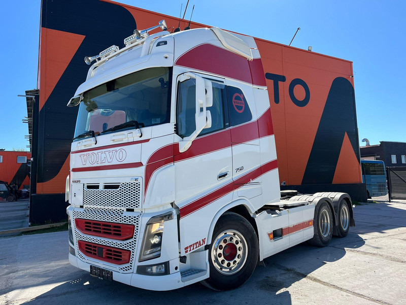 Volvo FH 16 750 6x2 RETARDER / HYDRAULICS / DOUBLE BOGIE / FULL AIR / ADR / GLOBE XL - Tegljač: slika 2 Volvo FH 16 750 6x2 RETARDER / HYDRAULICS / DOUBLE BOGIE / FULL AIR / ADR / GLOBE XL - Tegljač: slika 2