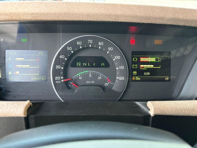 Tegljač Volvo FH 540 6x4 GCW 80 ton / RETARDER / HYDRAULICS / TANDEM AXLE LIFT / BIG AXLES: slika 16