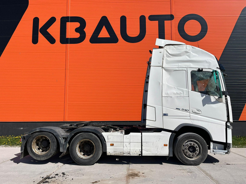 Volvo FH 540 DAMAGED ! / GLOBE XL / HYDRAULICS / DOUBLE BOGIE - Tegljač: slika 5 Volvo FH 540 DAMAGED ! / GLOBE XL / HYDRAULICS / DOUBLE BOGIE - Tegljač: slika 5