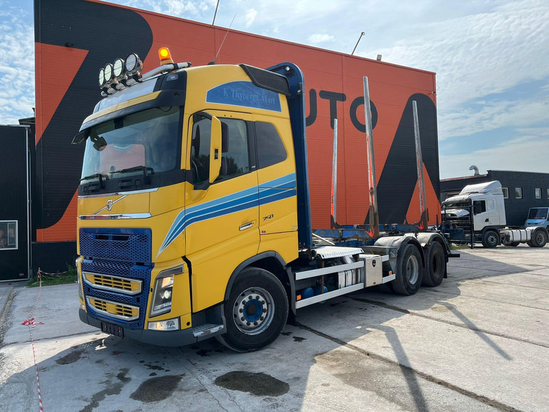 Volvo FH 16 750 6x4 HYDRAULICS / CHASSIS L=8184 mm - Šticar, Kamion sa dizalicom: slika 2 Volvo FH 16 750 6x4 HYDRAULICS / CHASSIS L=8184 mm - Šticar, Kamion sa dizalicom: slika 2