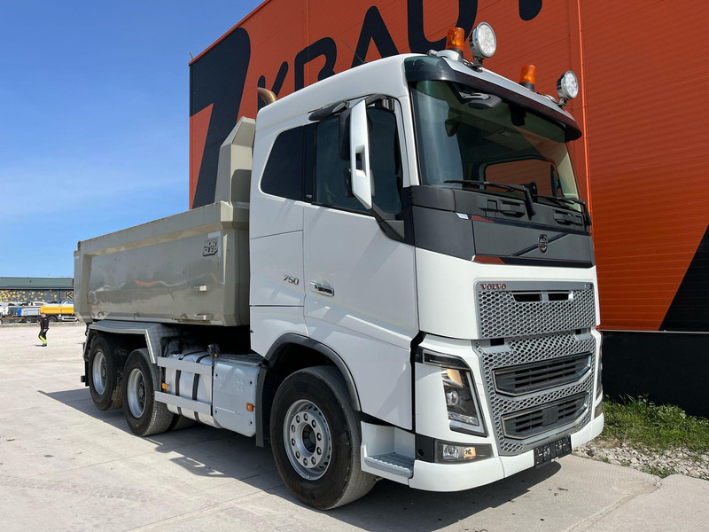 Volvo FH 16 750 6x4 RETARDER / TANDEM AXLE LIFT / BIG AXLES / BOX L=4701 mm - Istovarivač: slika 4 Volvo FH 16 750 6x4 RETARDER / TANDEM AXLE LIFT / BIG AXLES / BOX L=4701 mm - Istovarivač: slika 4