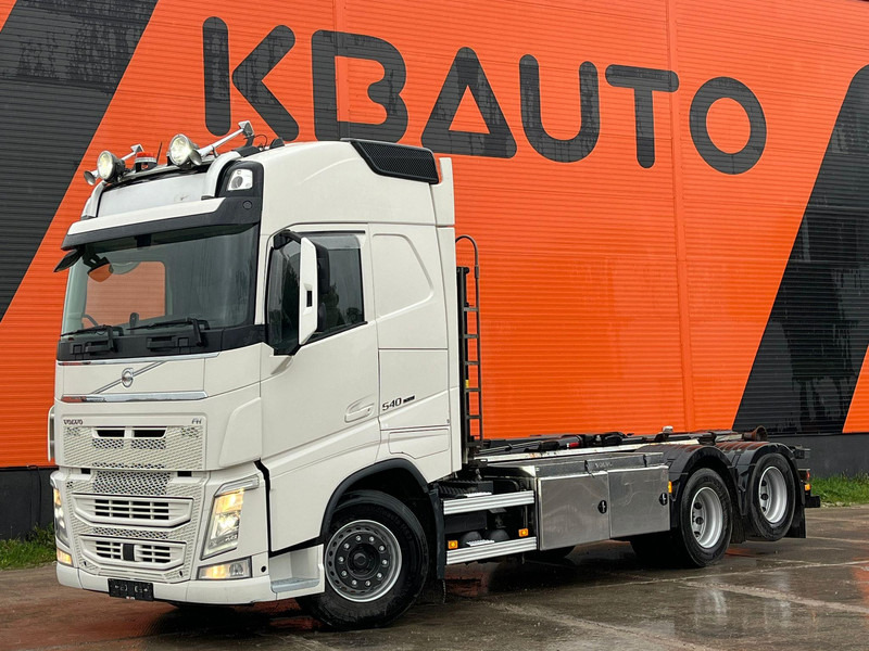 Volvo FH 540 6x4 HIAB 21 ton / L=5600 mm / RETARDER / TANDEM AXLE LIFT - Kamion sa hidrauličnom kukom: slika 1 Volvo FH 540 6x4 HIAB 21 ton / L=5600 mm / RETARDER / TANDEM AXLE LIFT - Kamion sa hidrauličnom kukom: slika 1