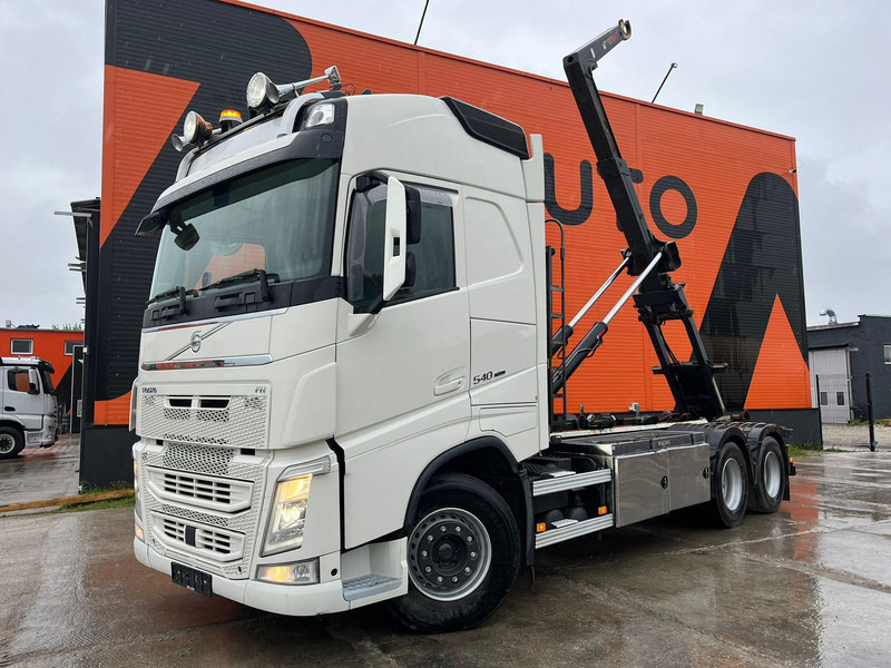 Volvo FH 540 6x4 HIAB 21 ton / L=5600 mm / RETARDER / TANDEM AXLE LIFT - Kamion sa hidrauličnom kukom: slika 2 Volvo FH 540 6x4 HIAB 21 ton / L=5600 mm / RETARDER / TANDEM AXLE LIFT - Kamion sa hidrauličnom kukom: slika 2