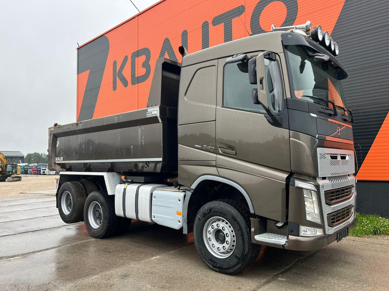 Volvo FH 540 6x4 RETARDER / TANDEM AXLE LIFT / BIG AXLES / BOX L=4487 mm - Istovarivač: slika 4 Volvo FH 540 6x4 RETARDER / TANDEM AXLE LIFT / BIG AXLES / BOX L=4487 mm - Istovarivač: slika 4