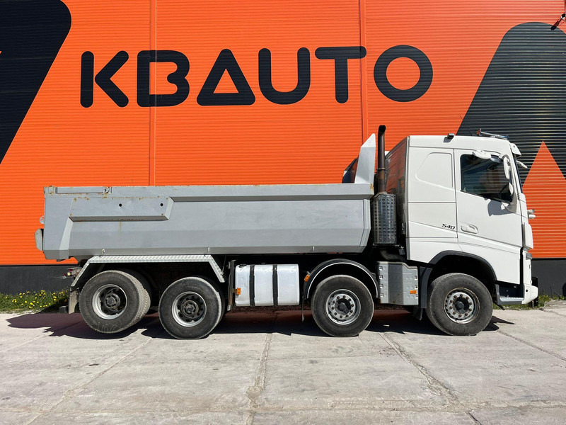 Volvo FH 540 8x4 RETARDER / TANDEM AXLE LIFT / BIG AXLES / BOX L=5704 mm - Istovarivač: slika 5 Volvo FH 540 8x4 RETARDER / TANDEM AXLE LIFT / BIG AXLES / BOX L=5704 mm - Istovarivač: slika 5