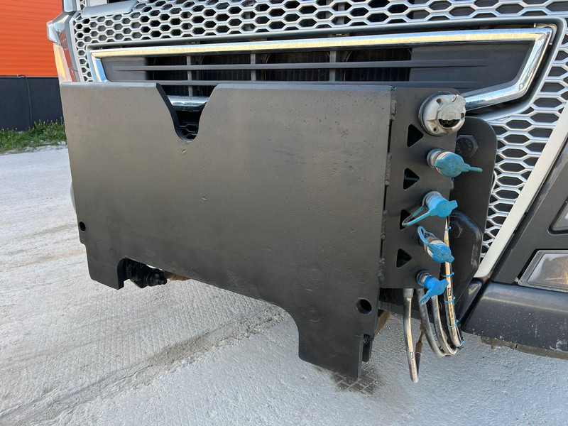 Istovarivač Volvo FH 750 8x4*4 UNDERBODY SCRAPER / RETARDER / BOX L=5940 mm: slika 15