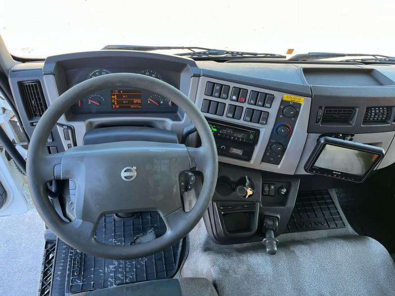 Kamion sa zatvorenim sandukom Volvo FL 280 4x2 BOX L=9484 mm: slika 17