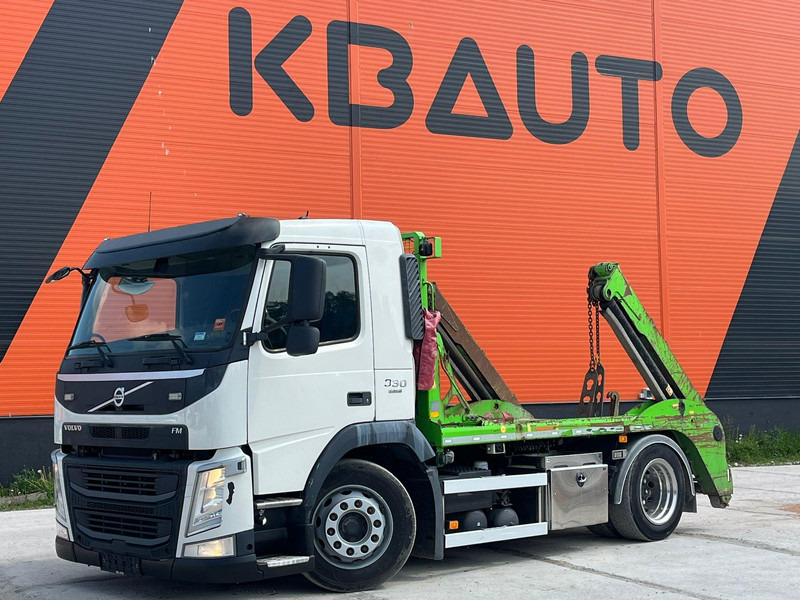 Volvo FM 330 4x2 JOAB TL 8 AO C - Kamion za utovaranje kontejnera: slika 1 Volvo FM 330 4x2 JOAB TL 8 AO C - Kamion za utovaranje kontejnera: slika 1