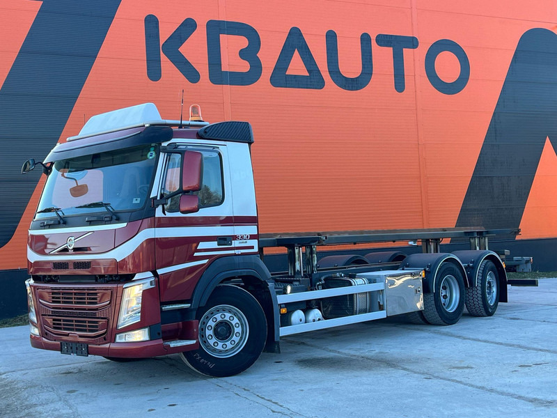 Volvo FM 330 6x2*4 ONLY 57587 km !!! / HYDRAULICS / CHASSIS L=7740 MM - Kamion sa golom šasijom i zatvorenom kabinom: slika 1 Volvo FM 330 6x2*4 ONLY 57587 km !!! / HYDRAULICS / CHASSIS L=7740 MM - Kamion sa golom šasijom i zatvorenom kabinom: slika 1