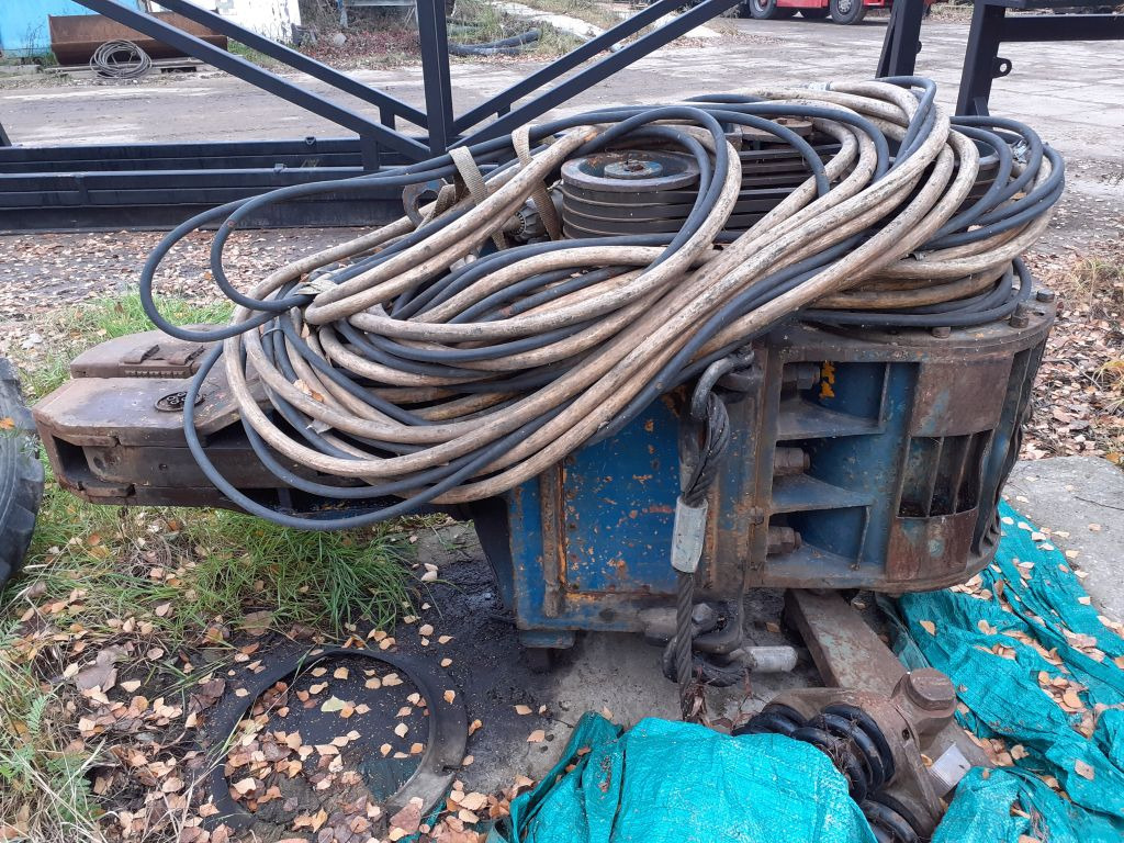 Wibromłot elektryczny TOMEN VM2-2000 do larsenów - Dodatak za Građevinska mašina: slika 2 Wibromłot elektryczny TOMEN VM2-2000 do larsenów - Dodatak za Građevinska mašina: slika 2