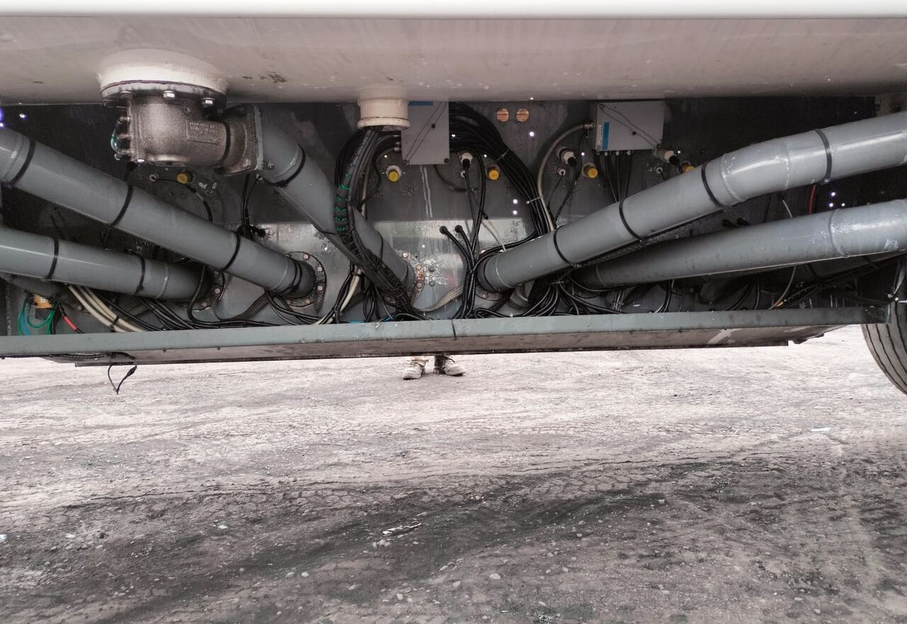 Poluprikolica cisterna za prevoz goriva Magyar: slika 15 Poluprikolica cisterna za prevoz goriva Magyar: slika 15