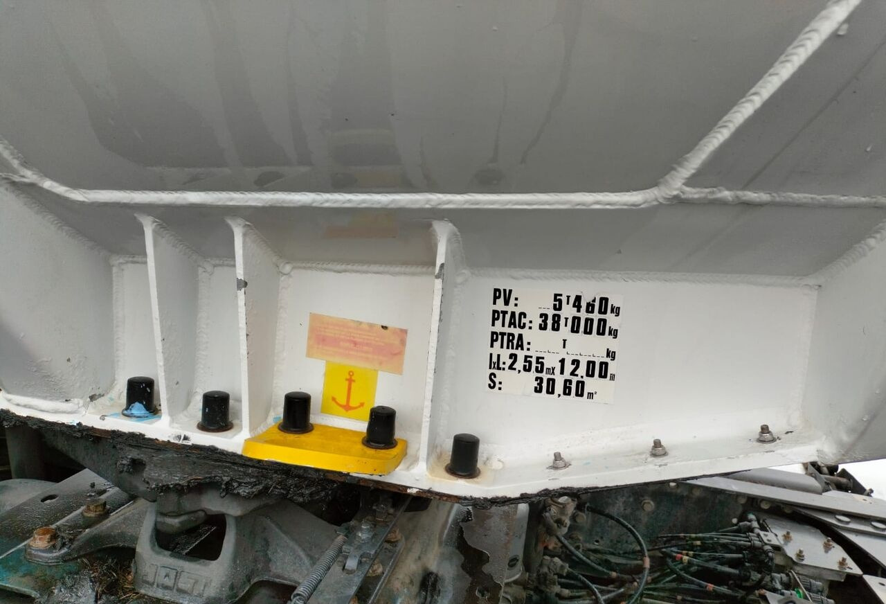 Poluprikolica cisterna za prevoz goriva Magyar: slika 13 Poluprikolica cisterna za prevoz goriva Magyar: slika 13