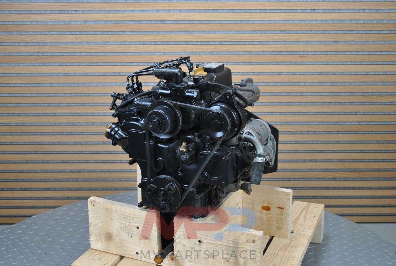 Komatsu 3D68 - Motor: slika 1 Komatsu 3D68 - Motor: slika 1