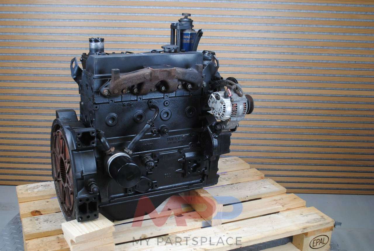 Komatsu 4D95 - Motor: slika 5 Komatsu 4D95 - Motor: slika 5