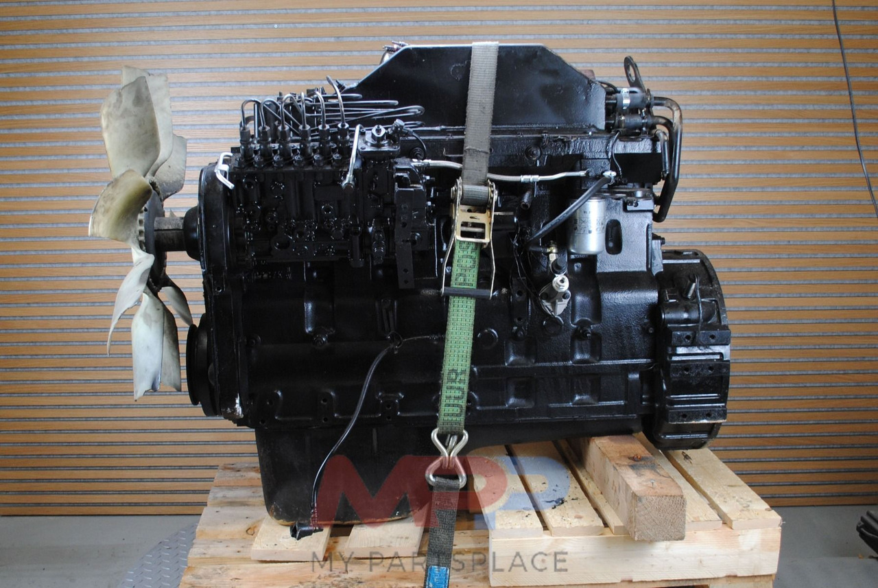 Komatsu 6D114 - Motor: slika 2 Komatsu 6D114 - Motor: slika 2