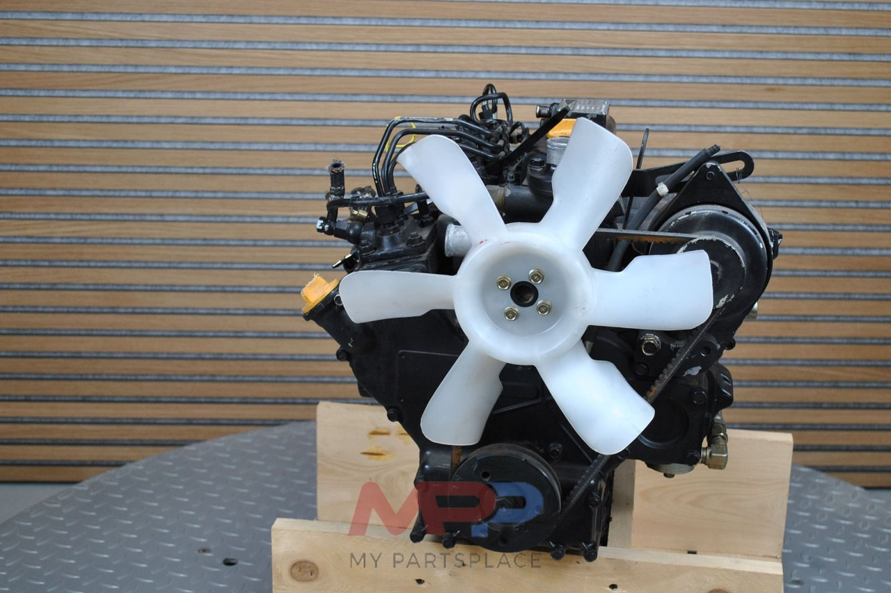 Yanmar Komatsu 3D74 - Motor: slika 4 Yanmar Komatsu 3D74 - Motor: slika 4