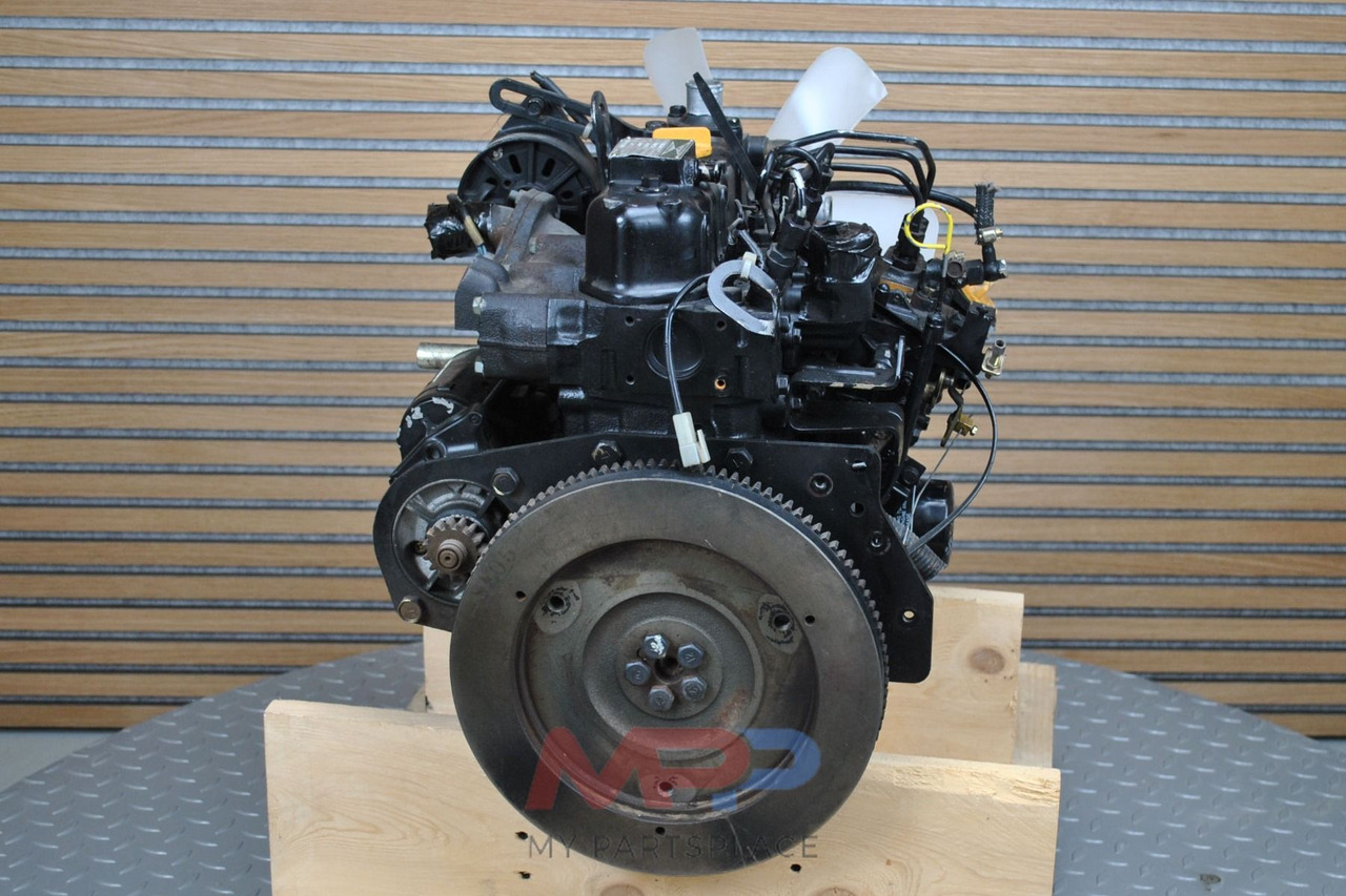 Yanmar Komatsu 3D74 - Motor: slika 3 Yanmar Komatsu 3D74 - Motor: slika 3