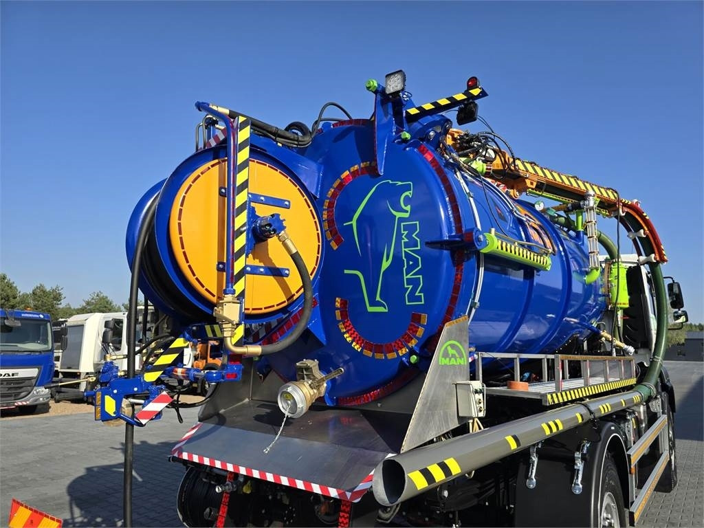 MAN TGM 4x4 GAMON PW8 for collecting liquid waste sepa - Korisno/ Posebno vozilo: slika 3 MAN TGM 4x4 GAMON PW8 for collecting liquid waste sepa - Korisno/ Posebno vozilo: slika 3