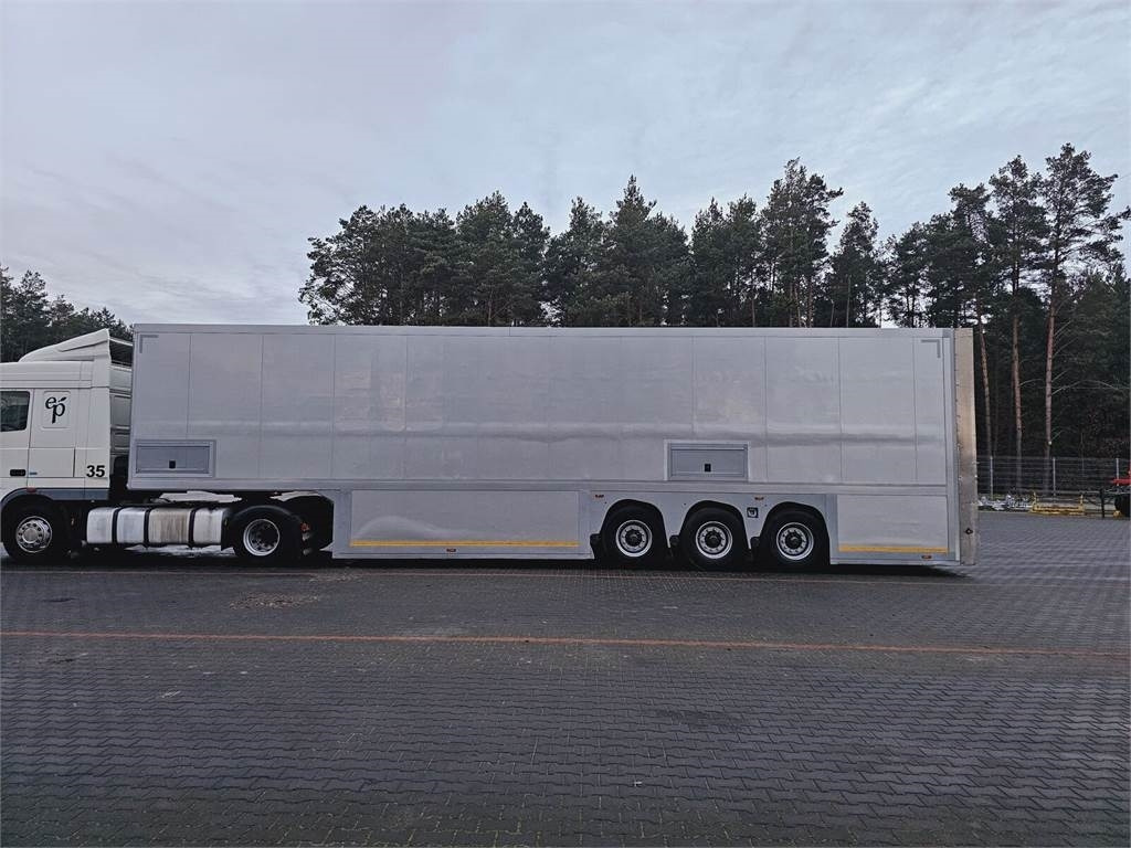 Langendorf DOUBLE LOADING FOR MOTOR COSMETICS Flexliner Inloa - Poluprikolica hladnjače: slika 3 Langendorf DOUBLE LOADING FOR MOTOR COSMETICS Flexliner Inloa - Poluprikolica hladnjače: slika 3