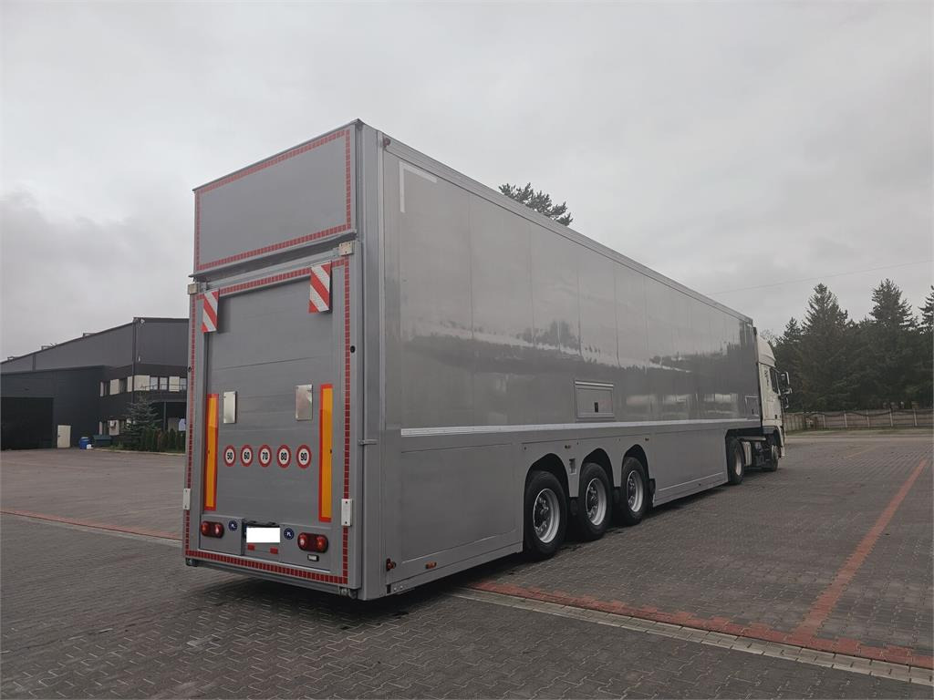 Langendorf DOUBLE LOADING FOR MOTOR COSMETICS Flexliner Inloa - Prikolica hladnjače: slika 5 Langendorf DOUBLE LOADING FOR MOTOR COSMETICS Flexliner Inloa - Prikolica hladnjače: slika 5