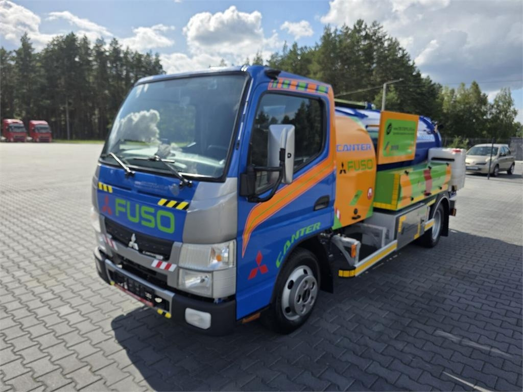 Mitsubishi ROM SMART COMBI WUKO HOT WATER FOR CLEANING SEWAGE - Vakuumska cisterna: slika 3 Mitsubishi ROM SMART COMBI WUKO HOT WATER FOR CLEANING SEWAGE - Vakuumska cisterna: slika 3