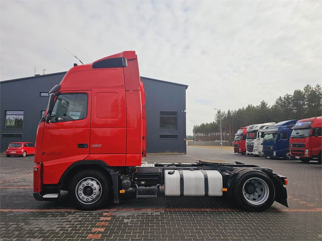 Volvo FH13 XXL EURO 5 2011 + KRONE MEGA RAISE - Tegljač: slika 5 Volvo FH13 XXL EURO 5 2011 + KRONE MEGA RAISE - Tegljač: slika 5