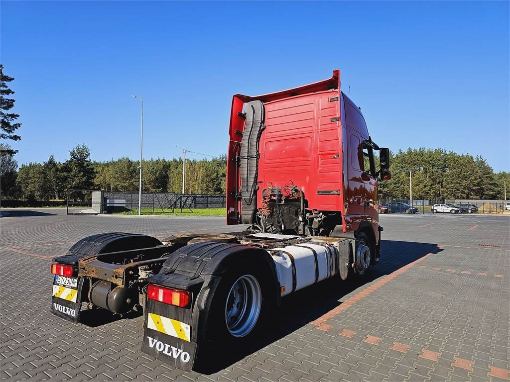 Volvo FH13 XXL MANUAL 420 EURO 5 2011 r MEGA LOW DECK - Tegljač: slika 5 Volvo FH13 XXL MANUAL 420 EURO 5 2011 r MEGA LOW DECK - Tegljač: slika 5