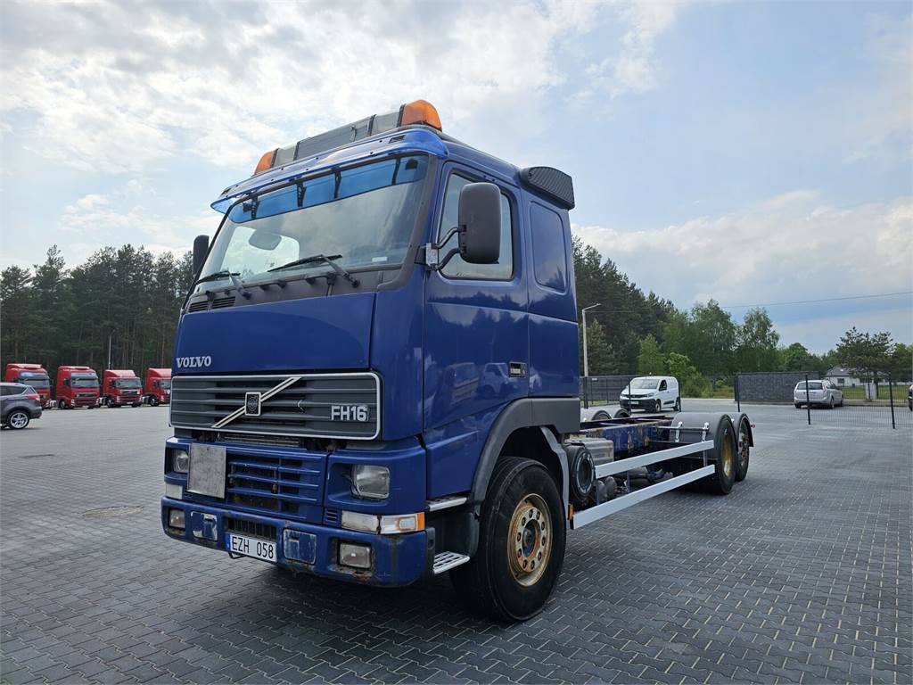 Volvo FH 16 470 KM 6x2 low mileage 229700 km !!!! - Kamion za prevoz kontejnera/ Kamion sa promenjivim sandukom: slika 2 Volvo FH 16 470 KM 6x2 low mileage 229700 km !!!! - Kamion za prevoz kontejnera/ Kamion sa promenjivim sandukom: slika 2