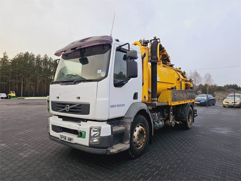 Volvo FULLER TANKERS 2008 WUKO for collecting liquid was - Vakuumska cisterna: slika 3 Volvo FULLER TANKERS 2008 WUKO for collecting liquid was - Vakuumska cisterna: slika 3