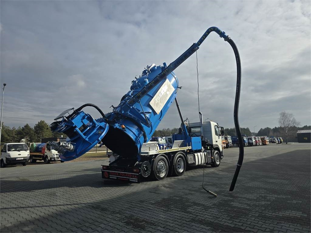 Volvo JOSKIN WUKO FOR CLEANING CHANNELS COMBI - Vakuumska cisterna: slika 1 Volvo JOSKIN WUKO FOR CLEANING CHANNELS COMBI - Vakuumska cisterna: slika 1