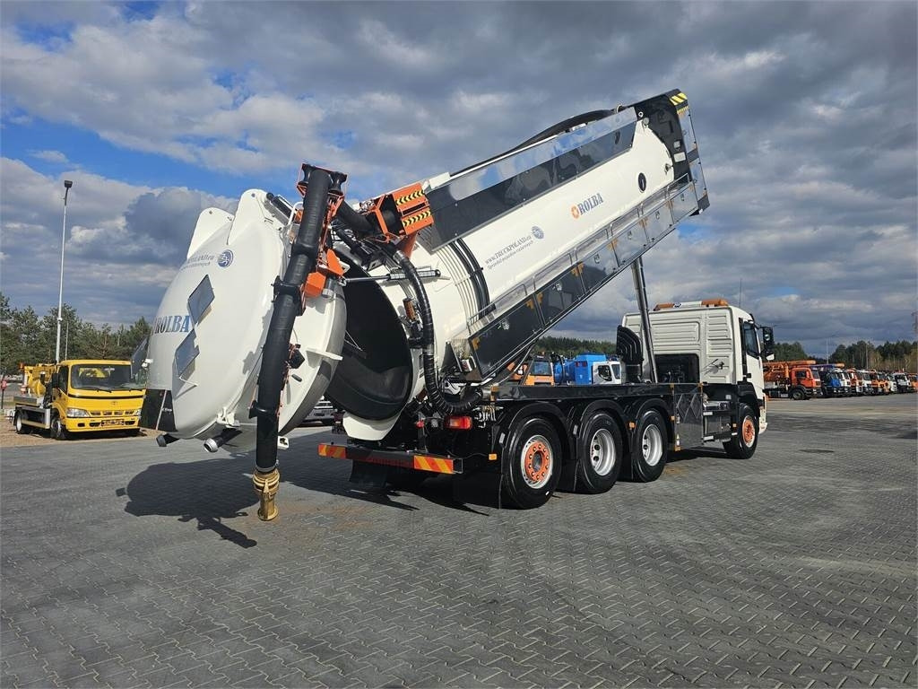 Volvo WUKO ADR ROLBA FOR CLEANING CHANNELS COMBI - Vakuumska cisterna: slika 2 Volvo WUKO ADR ROLBA FOR CLEANING CHANNELS COMBI - Vakuumska cisterna: slika 2