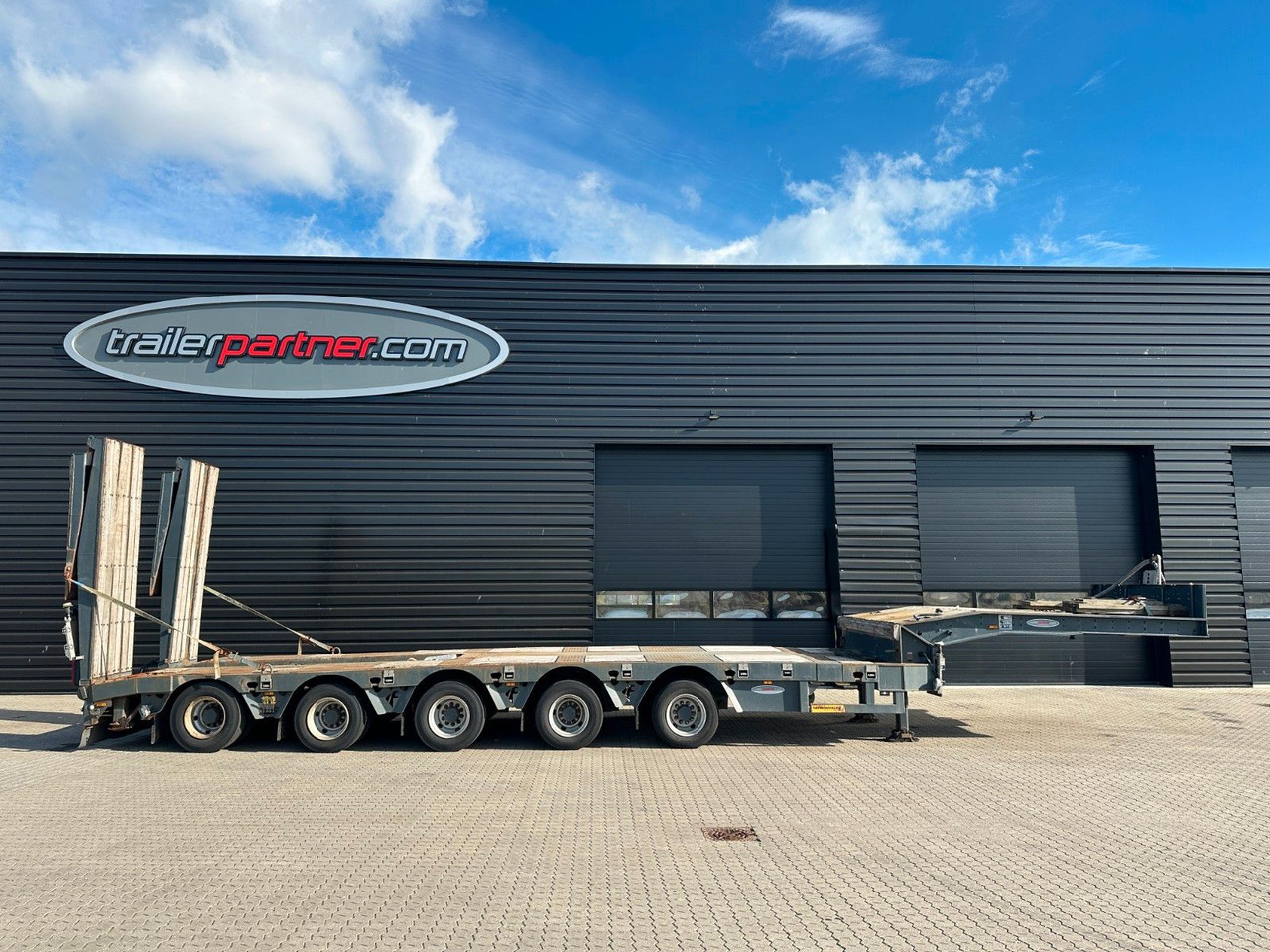 Faymonville 5 achs tieflader / ausziehbar / rampen - Niska poluprikolica za prevoz: slika 1 Faymonville 5 achs tieflader / ausziehbar / rampen - Niska poluprikolica za prevoz: slika 1