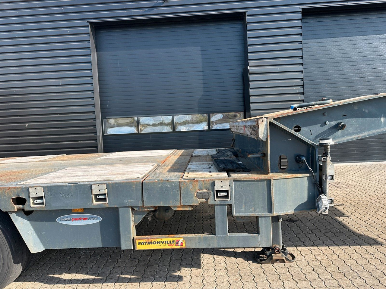 Faymonville 5 achs tieflader / ausziehbar / rampen - Niska poluprikolica za prevoz: slika 4 Faymonville 5 achs tieflader / ausziehbar / rampen - Niska poluprikolica za prevoz: slika 4