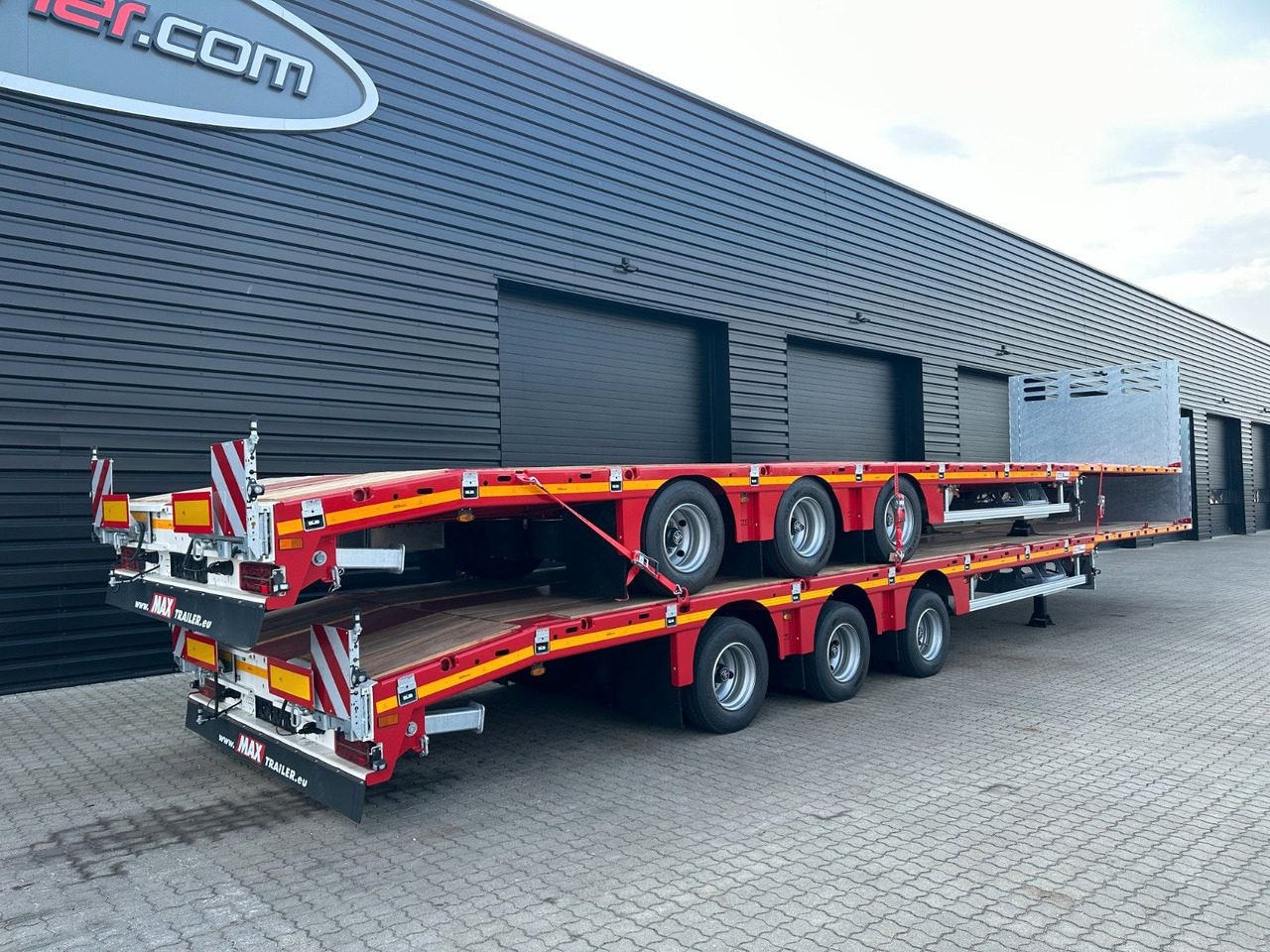 Faymonville Maxtrailer MAX 200 3 achs MEGA - Plato poluprikolica: slika 2 Faymonville Maxtrailer MAX 200 3 achs MEGA - Plato poluprikolica: slika 2