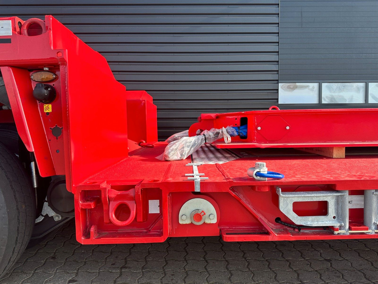 Faymonville Megamax 3 achs tiefbett / Pendelachsen - Niska poluprikolica za prevoz: slika 4 Faymonville Megamax 3 achs tiefbett / Pendelachsen - Niska poluprikolica za prevoz: slika 4