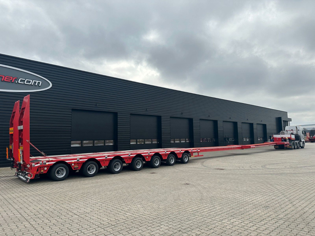 Faymonville Multimax 7 achs. tieflader / 2 x ausziehbar Faymonville Multimax 7 achs. tieflader / 2 x ausziehbar - Niska poluprikolica za prevoz: slika 2 Faymonville Multimax 7 achs. tieflader / 2 x ausziehbar Faymonville Multimax 7 achs. tieflader / 2 x ausziehbar - Niska poluprikolica za prevoz: slika 2