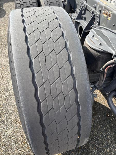 Kamion sa golom šasijom i zatvorenom kabinom DAF XF 410 FAN: slika 9